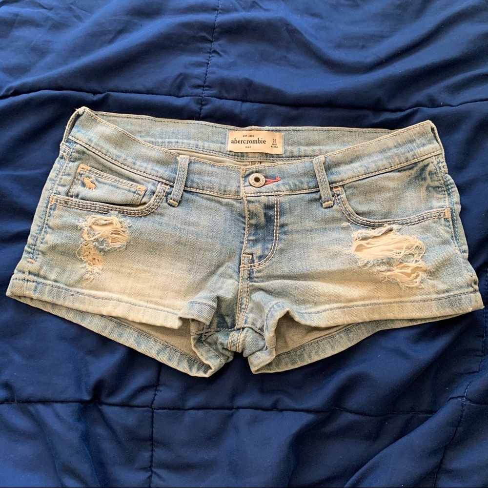 2/$30!!♥️ Hollister Low rise Shorts